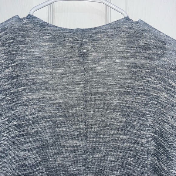 Old navy gray women’s cardigan sz med - Picture 5 of 5